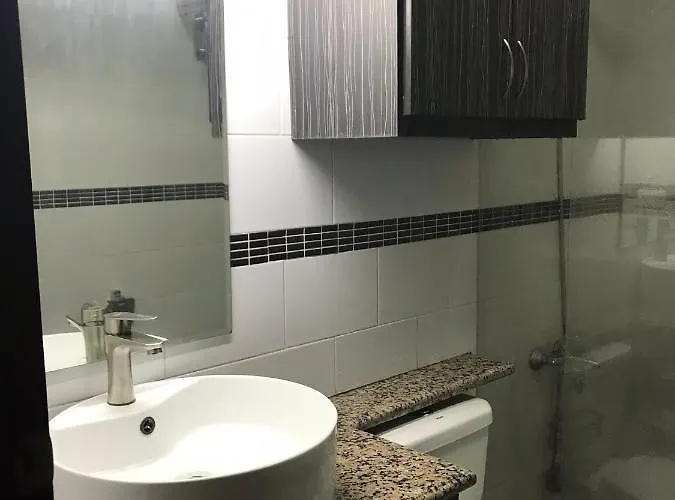 Apartment Rare 1br Condo, Makati Philippines Manila