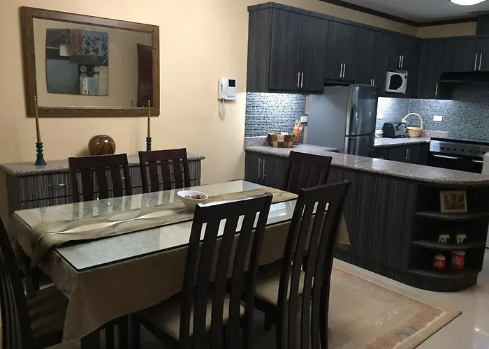 Apartment Rare 1br Condo, Makati Philippines Manila