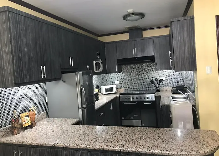 Apartment Rare 1br Condo, Makati Philippines Manila