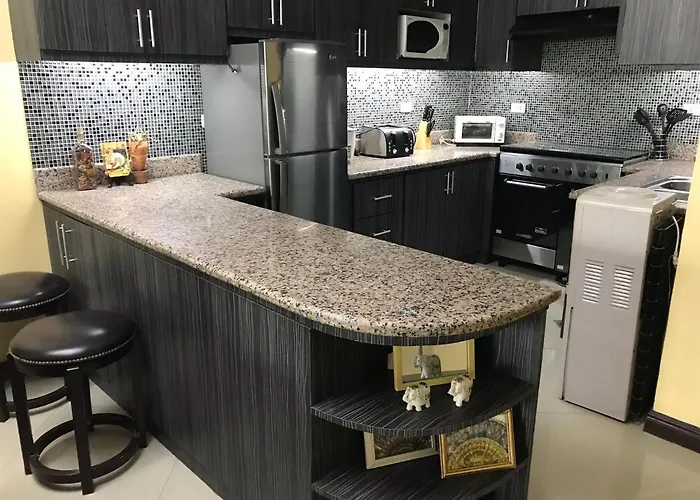 Rare 1br Condo, Makati Philippines Apartment *