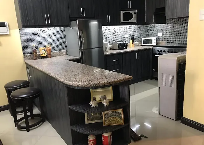 Rare 1br Condo, Makati Philippines Manila