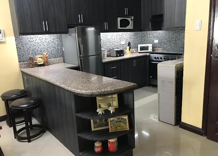 Rare 1br Condo, Makati Philippines *